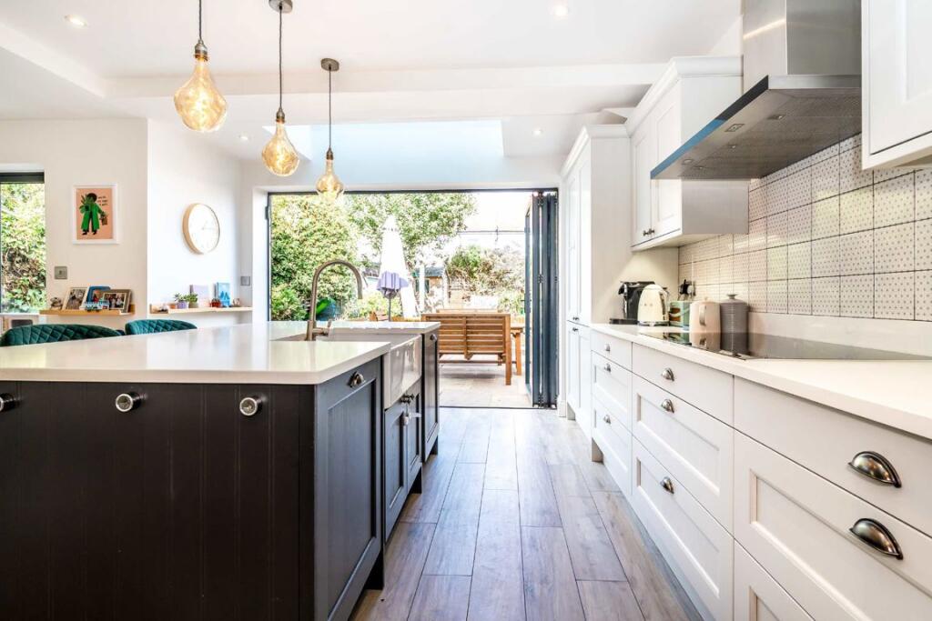 House in London - View 4