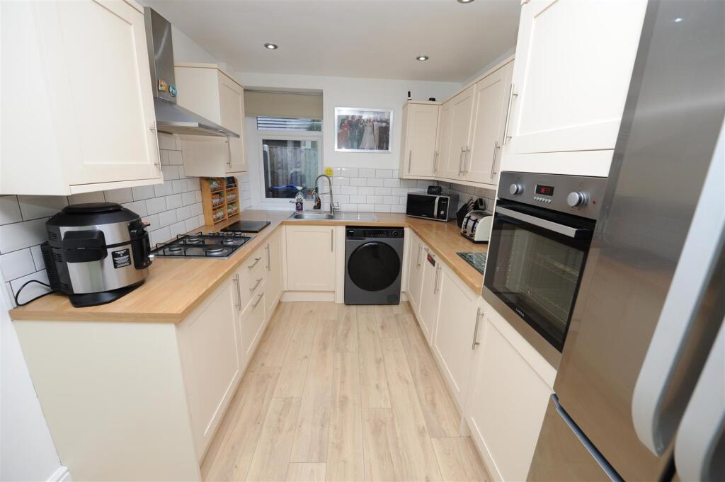 Charles Street, Queensbury, Bradford photo 2