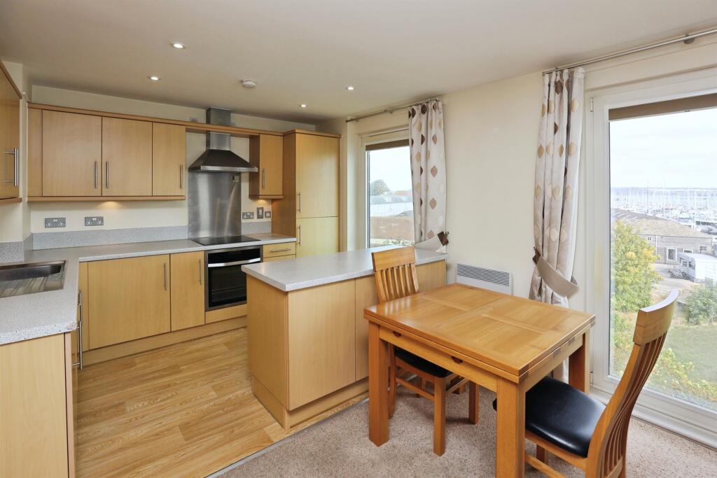 Apartment in Portsmouth - View 4