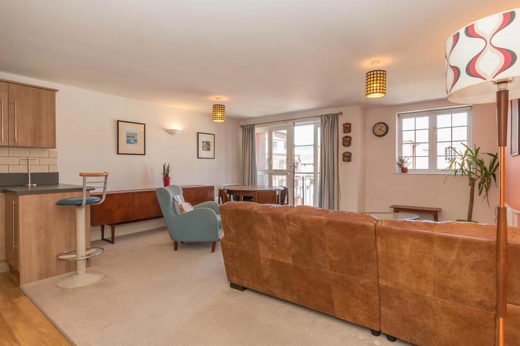 Apartment in Birmingham, Jewellery Quarter - View 4
