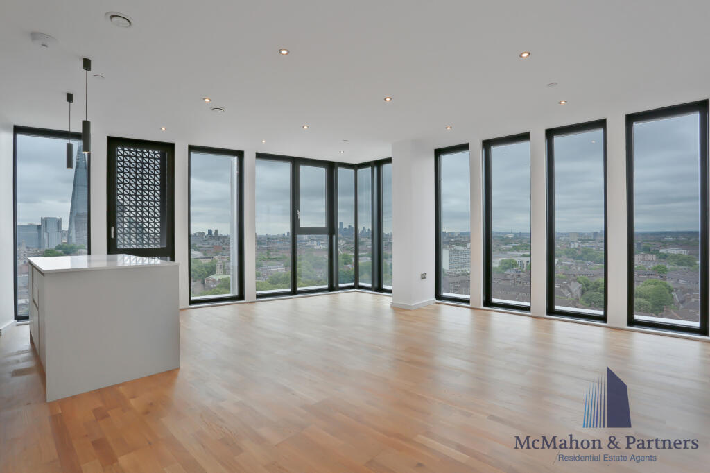 Main image of property: 87b Newington Causeway, Elephant And Castle, London, Surrey, SE1