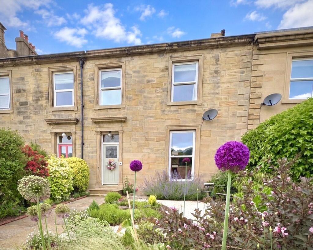 4-bed terraced on Huddersfield Road, Holmfirth, West Yorkshire, HD9, £475,000