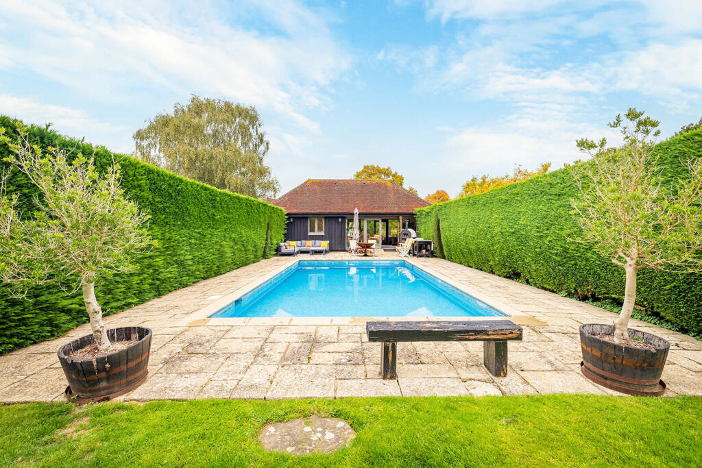 Furzen Lane, Rudgwick, Horsham, West Sussex, RH12 photo 3