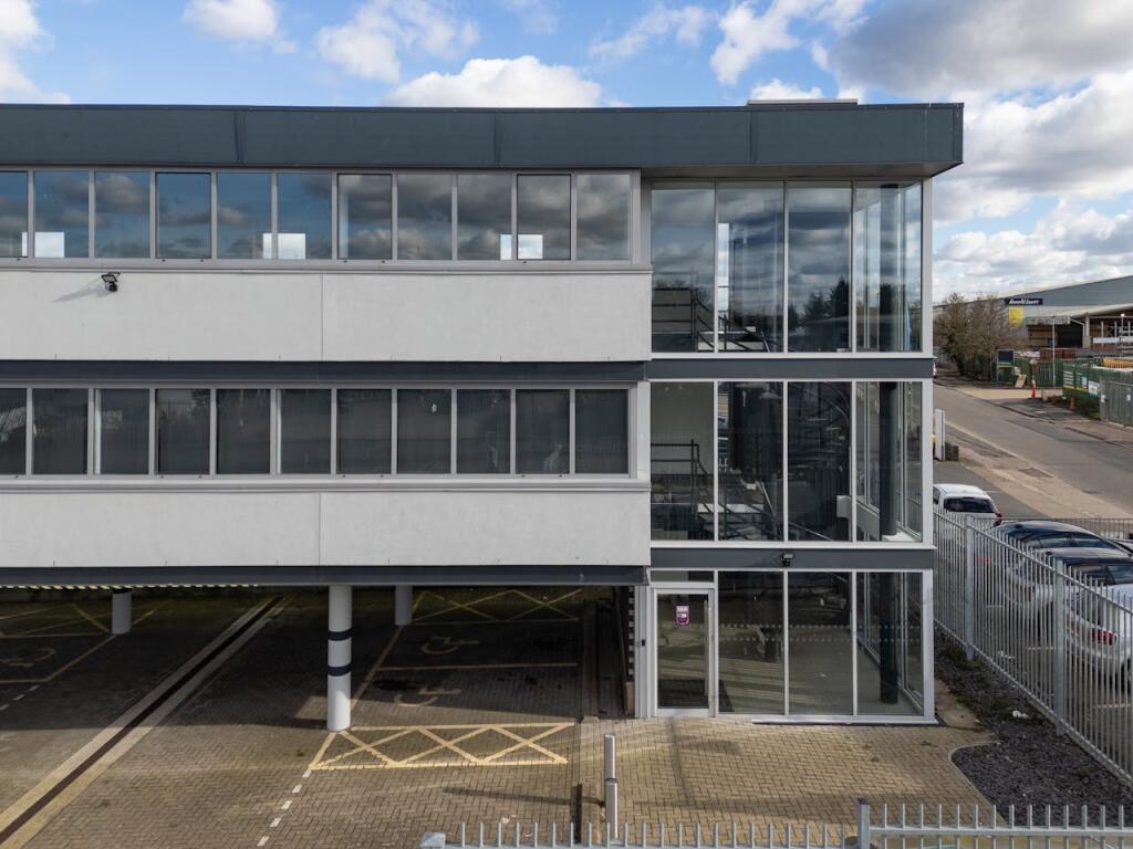 12 Chester Road - Borehamwood 044.jpg