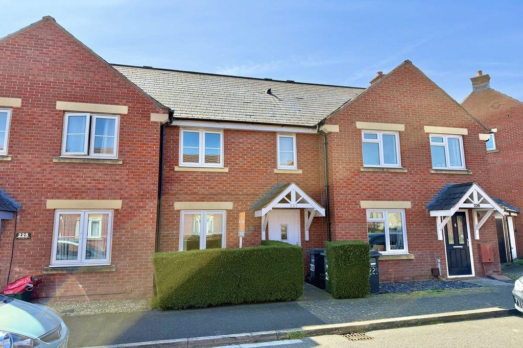 Main image of property: Longridge Way, Immaculate Throughout 