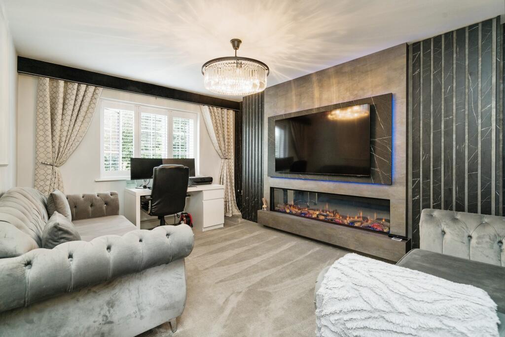 House in Bolton, Hart Common, Westhoughton - View 2
