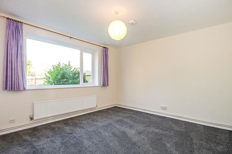 Apartment in Reigate and Banstead, South Park - View 4