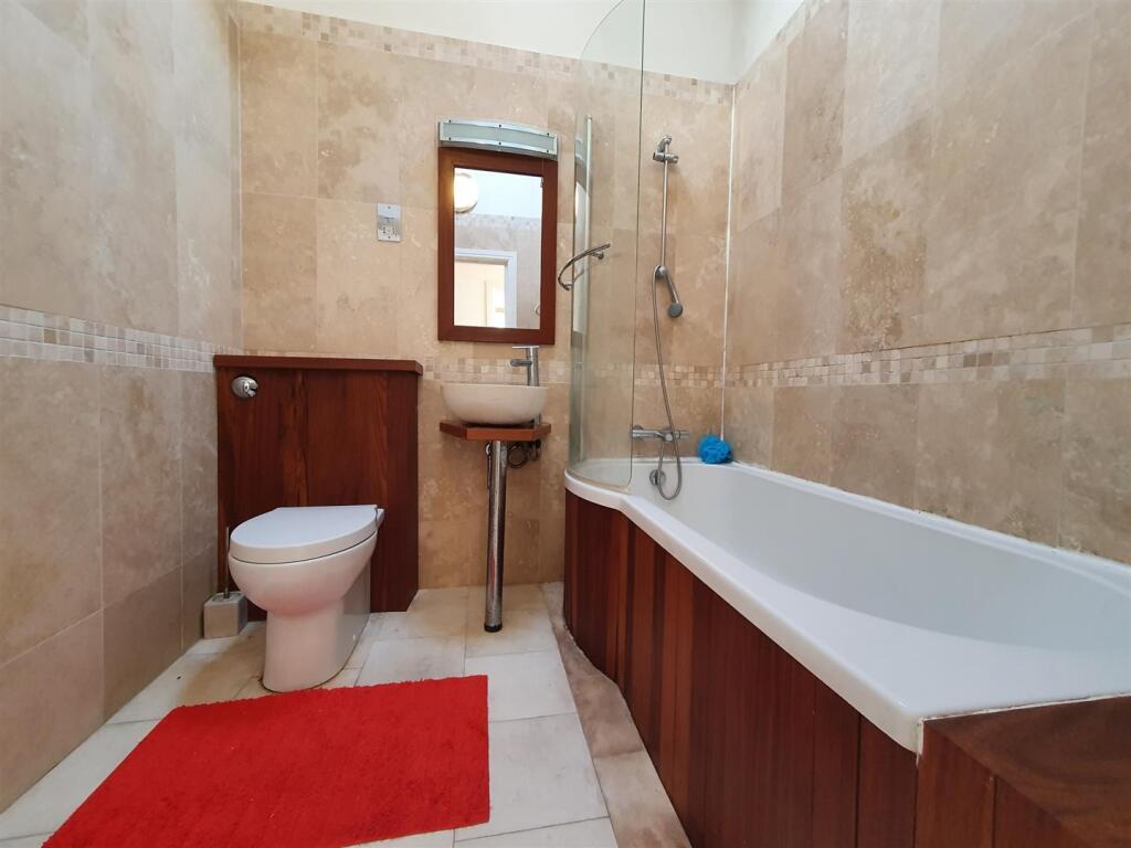 22, St Vincents Court, Queens Road - View 6