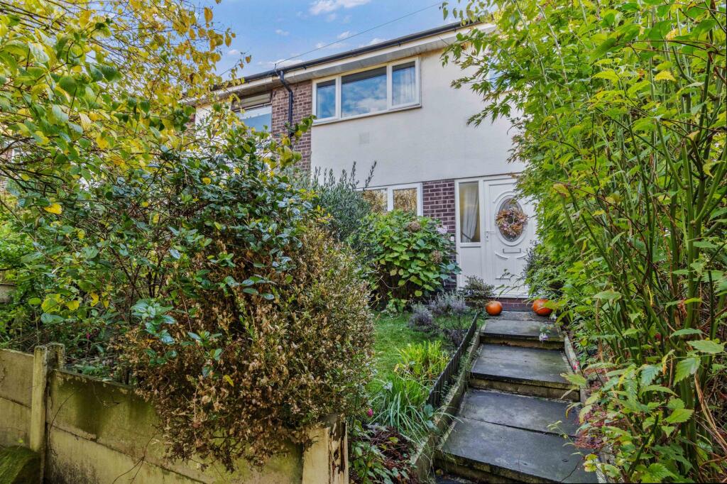 Main image of property: Boat Walk, Warrington, WA4