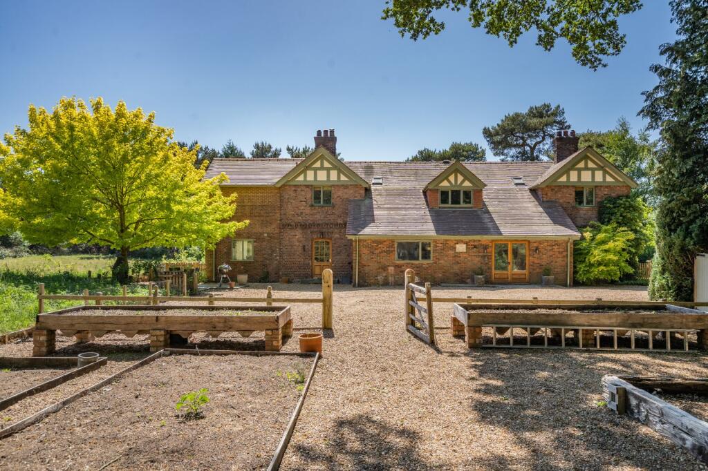 Main image of property: Chester Road, Oakmere, Cheshire