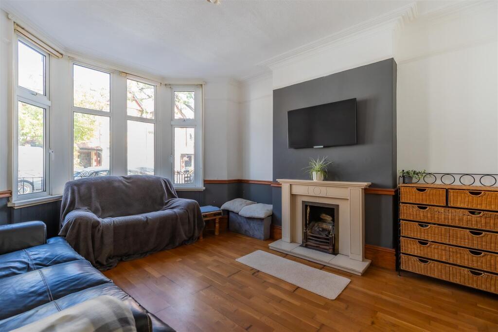 House in Cardiff - View 3