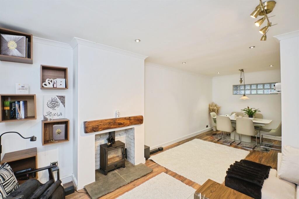 House in Birmingham, West Midlands - View 2