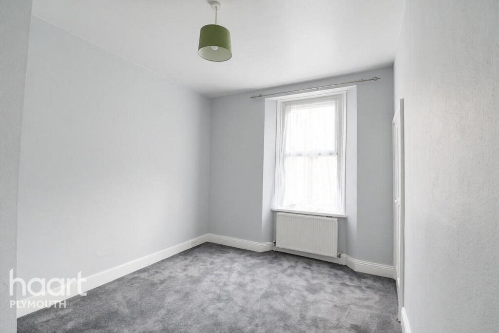 Apartment in Plymouth - More