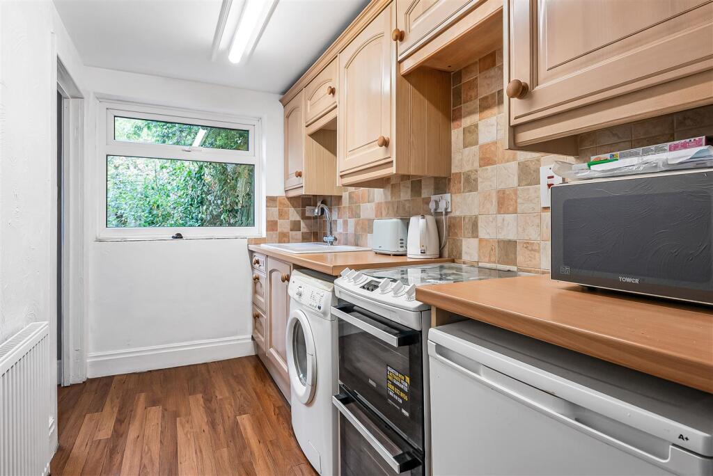 House in Hertford, Bengeo - View 4