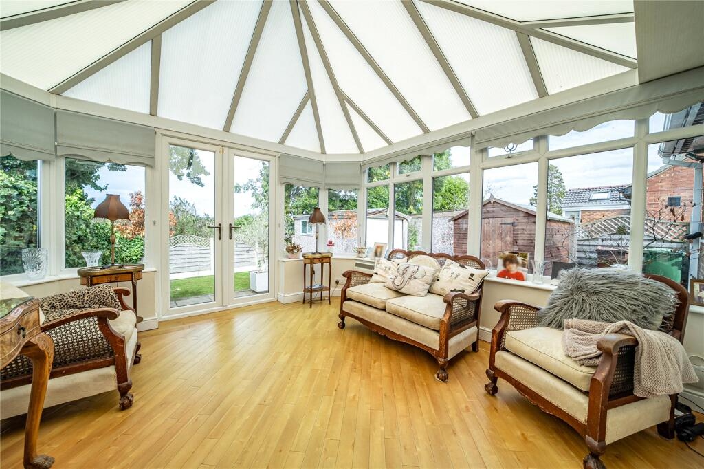 House in Leeds, Alwoodley - View 4