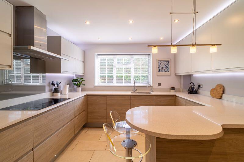 Bayards, Warlingham photo 2