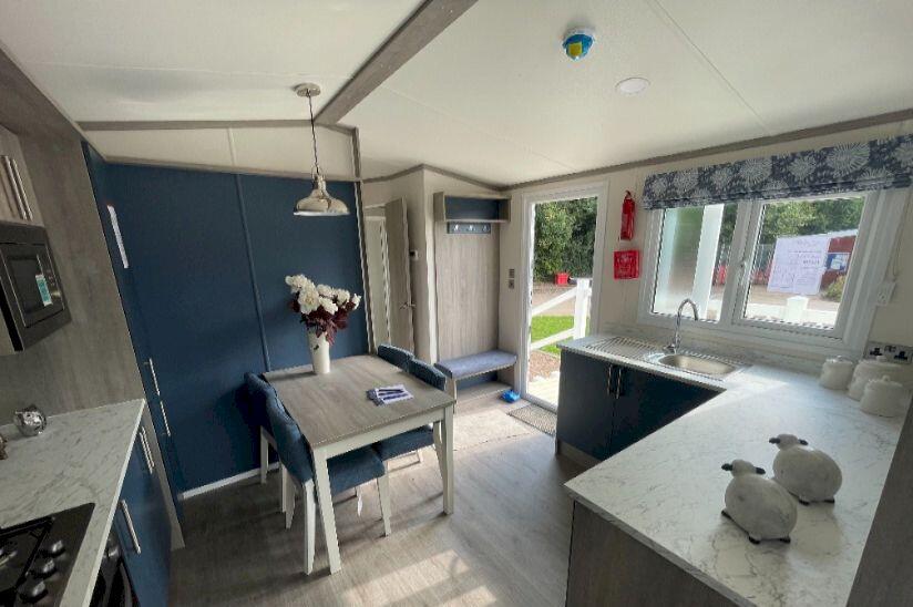 Two Bed Regal Hemsworth (36x12), Ketch Caravan Park, Broomhall, Worcester, Worcestershire, WR5 3HW photo 5