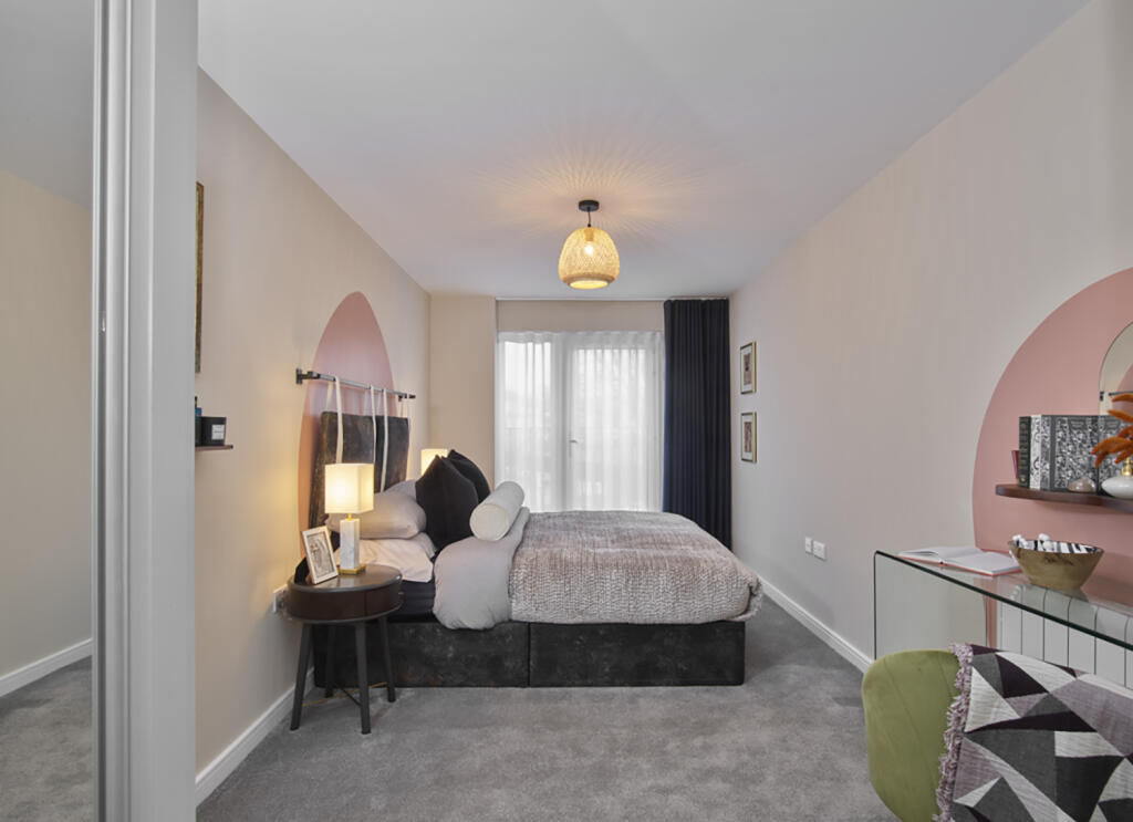 Apartment in Crawley, Forge Wood - View 4