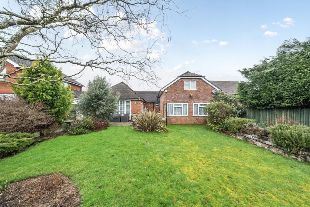 5-bed detached on Park Road, Kennington, Ashford TN24 9DL, £650,000