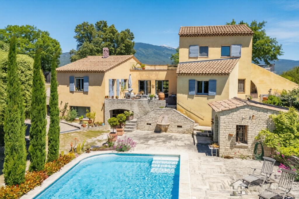 Main image of property: Provence-Alps-Cote d`Azur, Vaucluse, Crillon-le-Brave