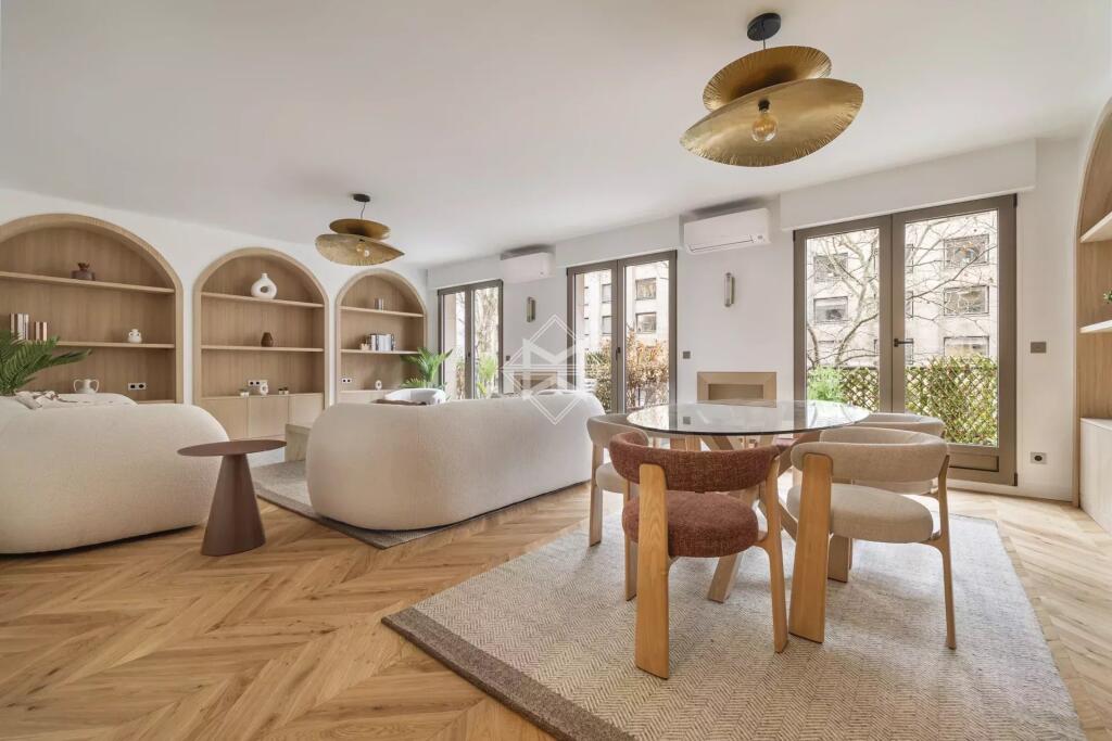 Main image of property: France