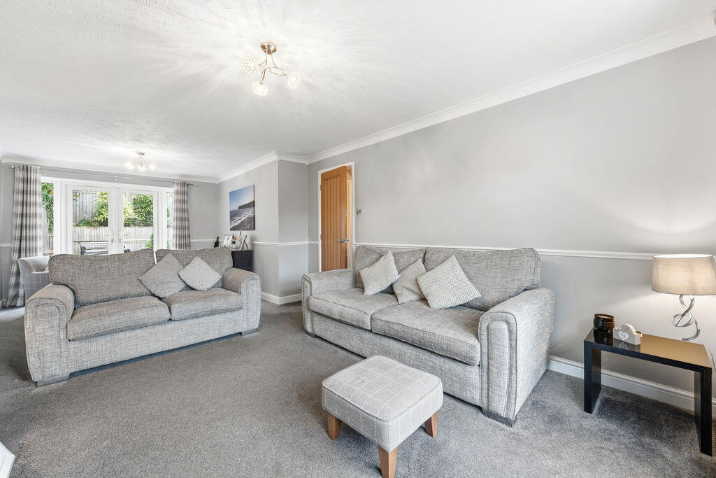 Ashdown Rise, Burniston  photo 4
