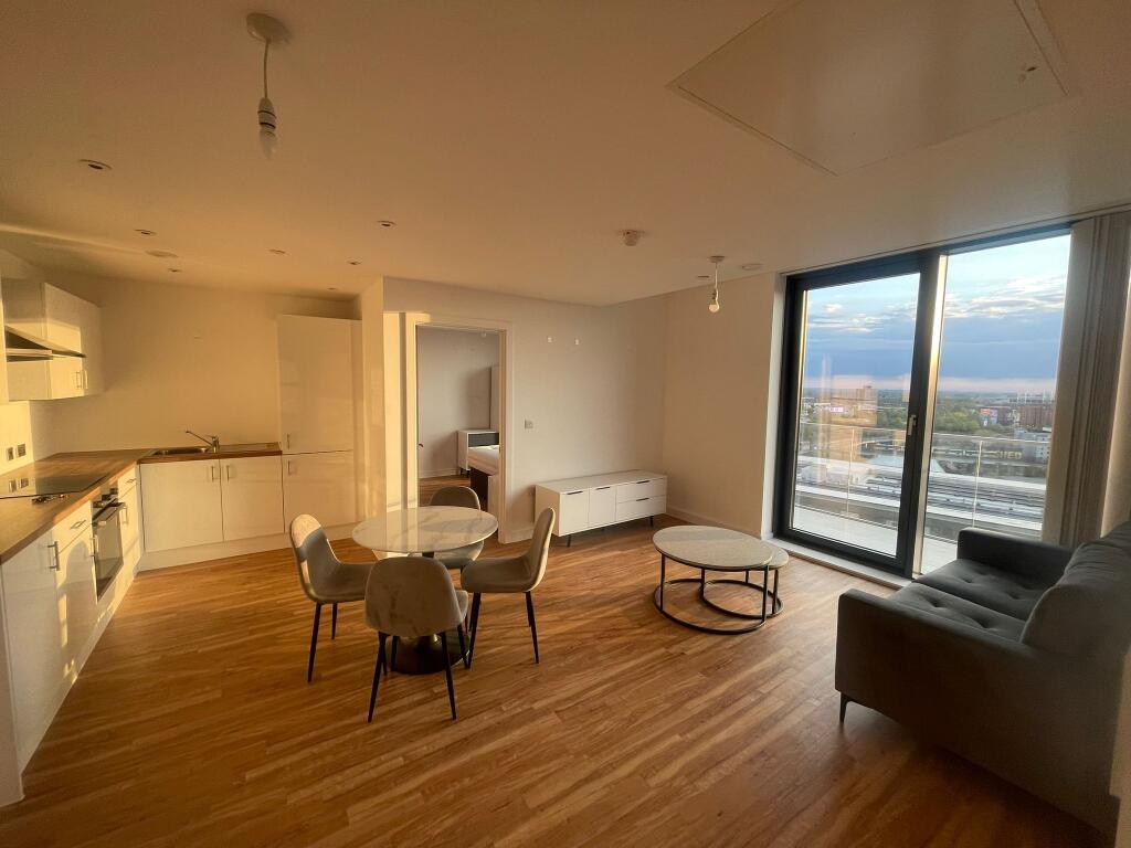 Apartment in Manchester - View 3