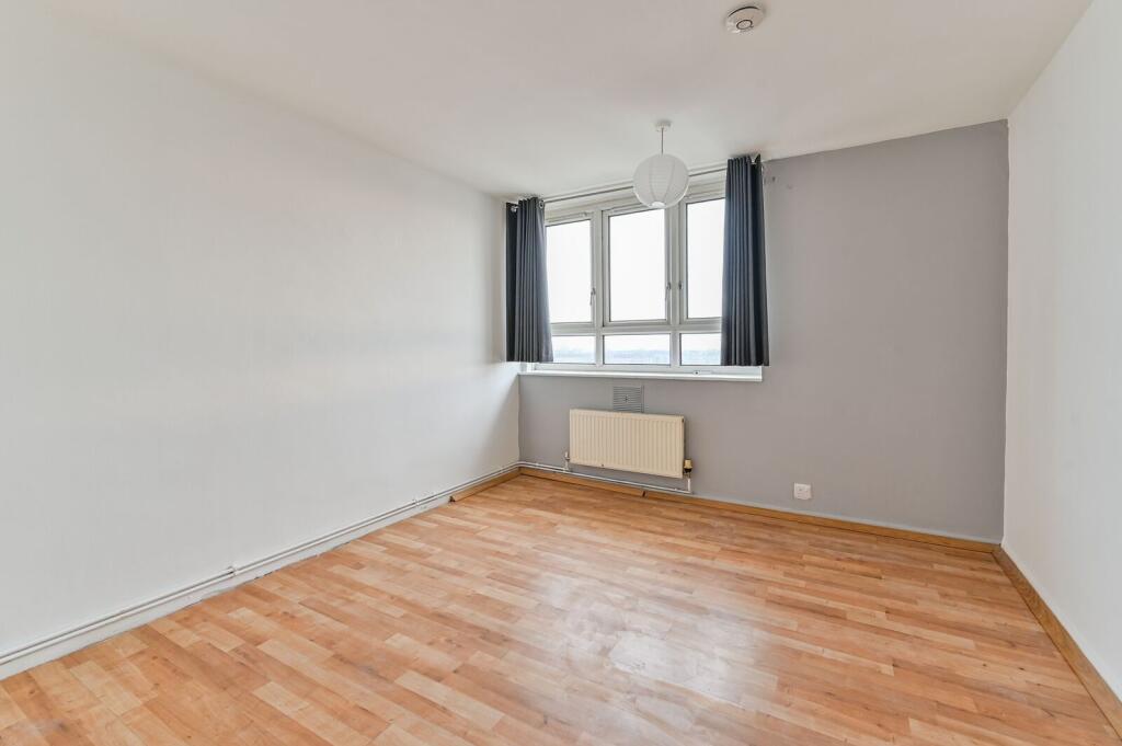 George Downing Estate, Cazenove Road, Stamford Hill, London, N16 - View 4