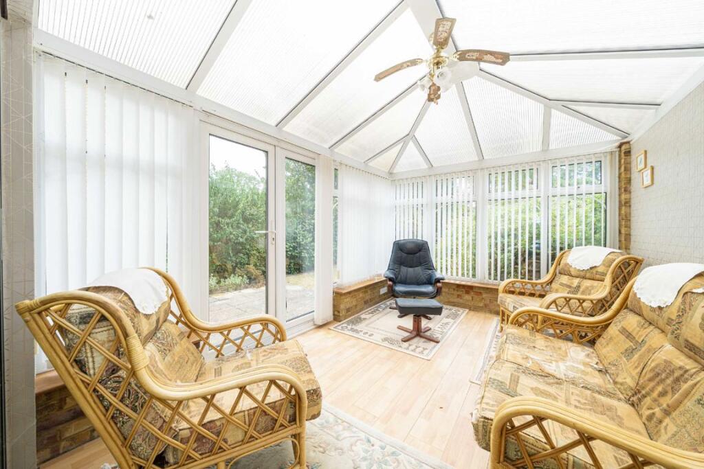 House in Sunbury-on-Thames, Surrey - View 5