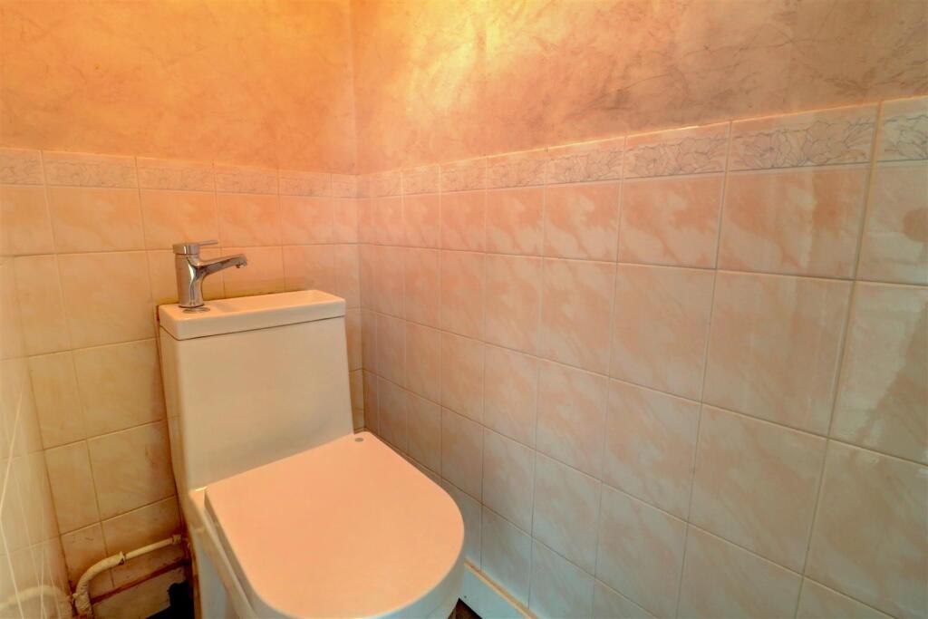 House in Walsall, Blakenall Heath - View 4