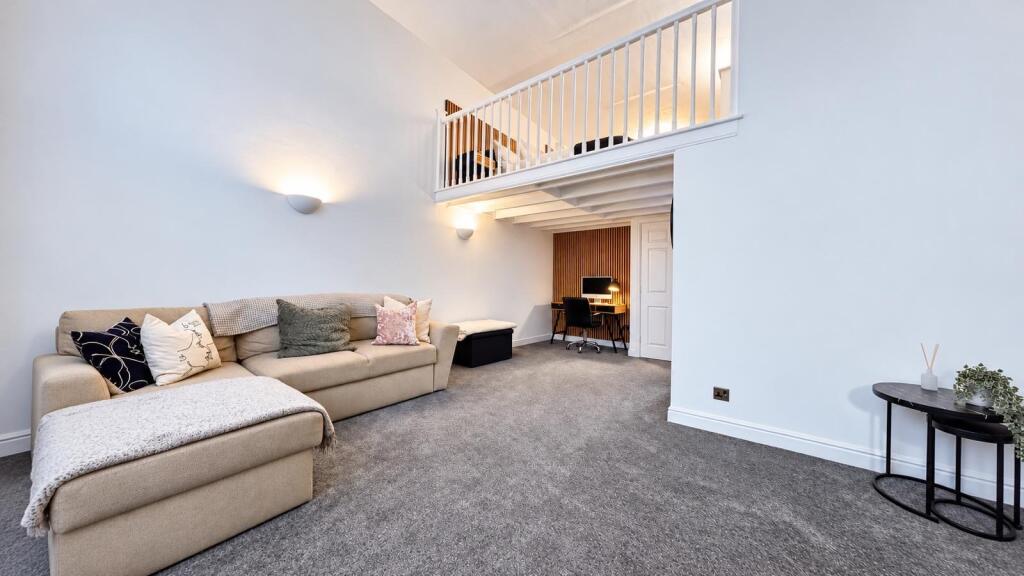 The Spinnings, Waterside Road, Summerseat, Bury, BL9 photo 4
