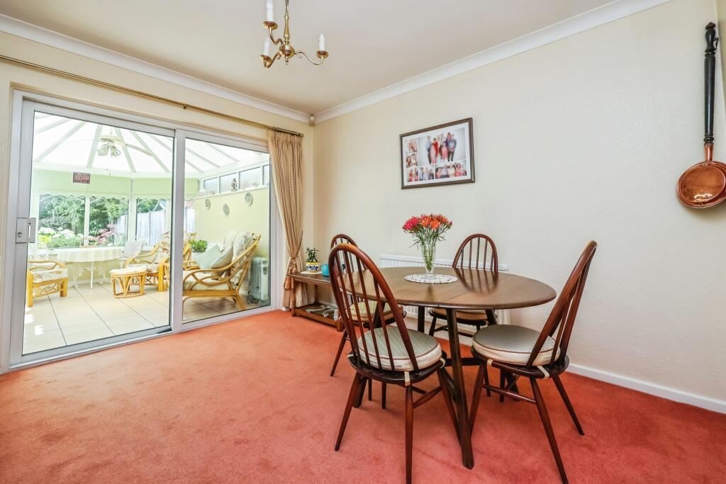 House in Ashfield, Hucknall - View 5