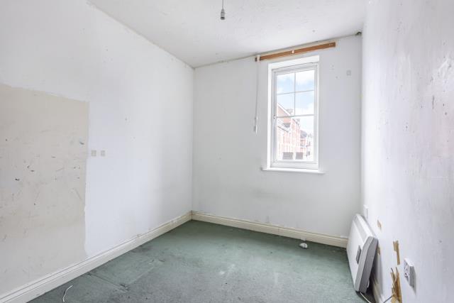 Windsor Court, Newbury - View 6
