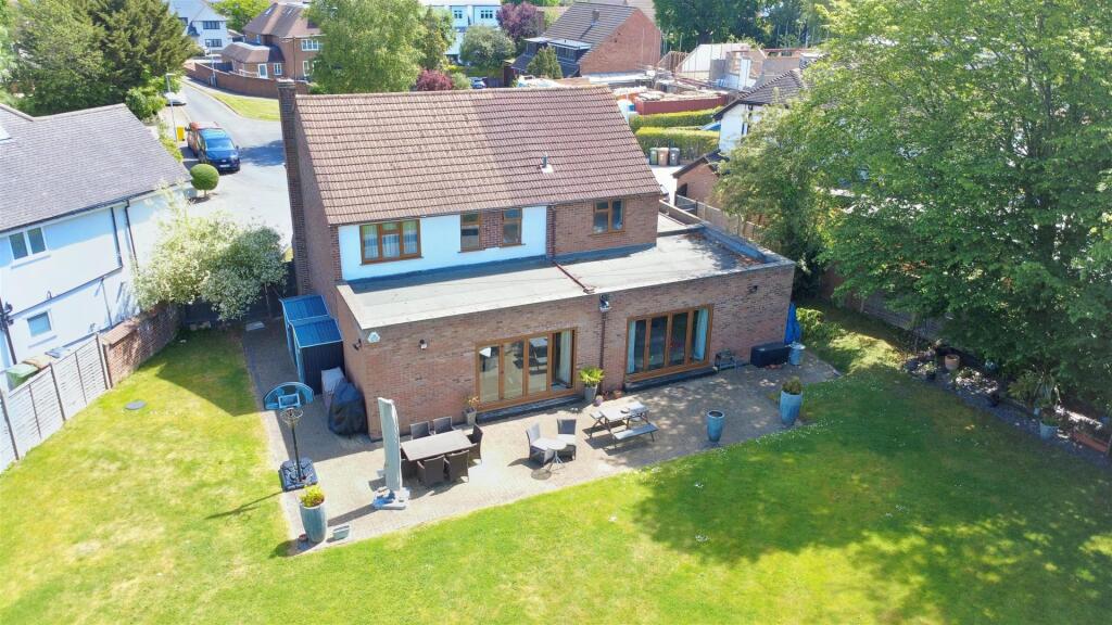 House in Watford - View 4