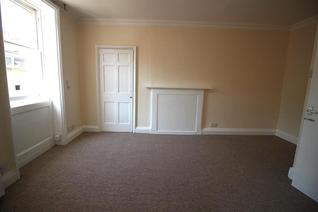 Apartment in Bath, Kingsmead - More