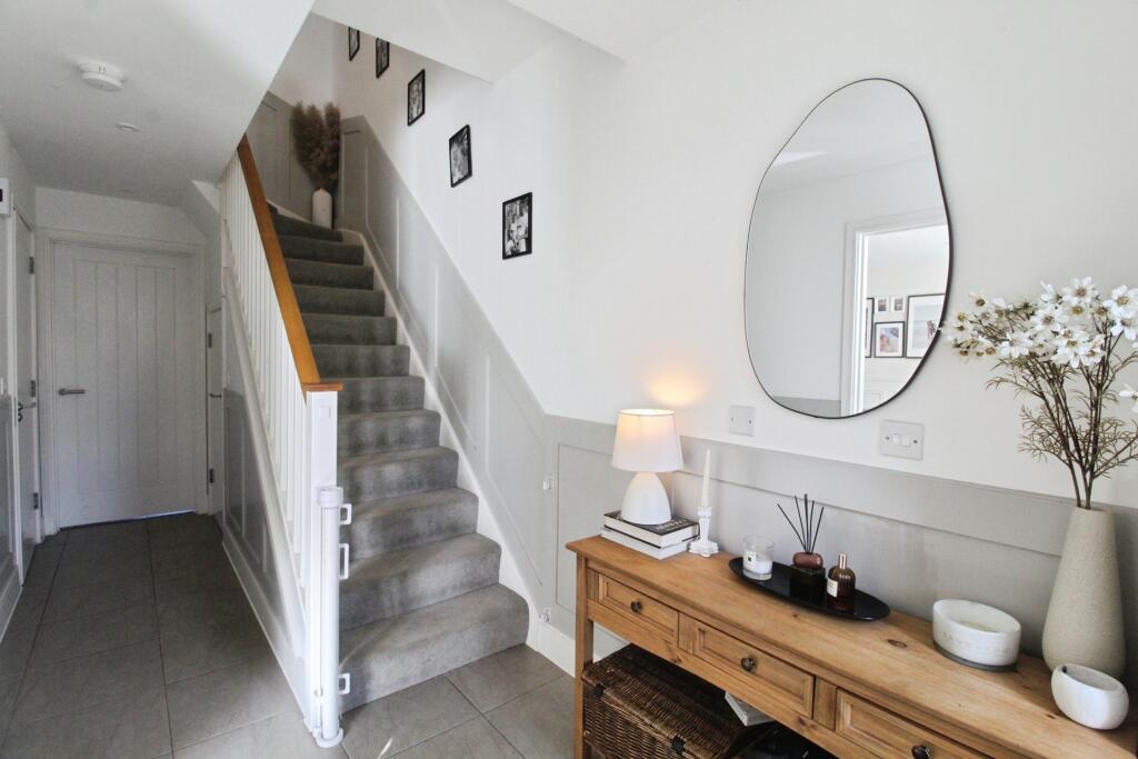 House in Ipswich - View 5