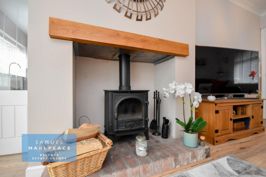 House in Stoke-on-Trent, Smallthorne - View 4