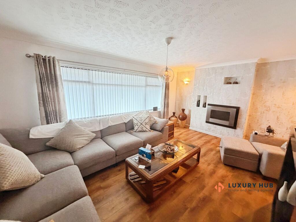 House in Stoke-on-Trent - View 2