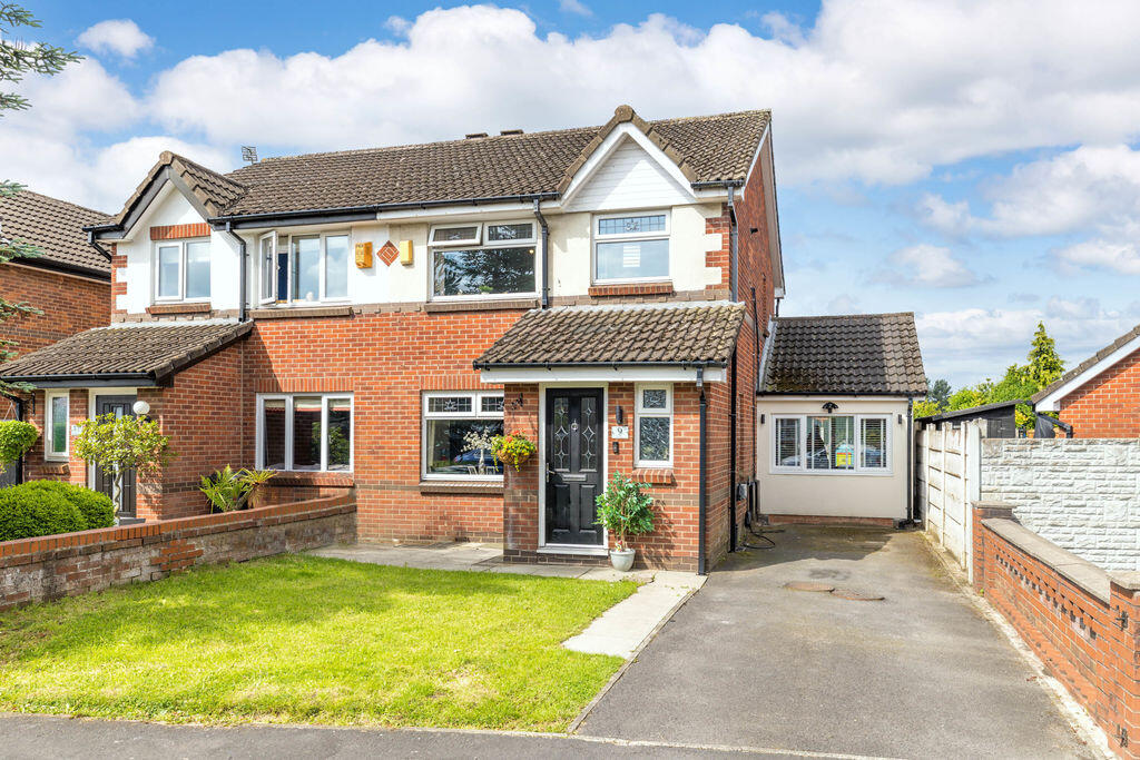 3-bed semi-detached on Sandway, Springfield, WN6 7SF, £250,000