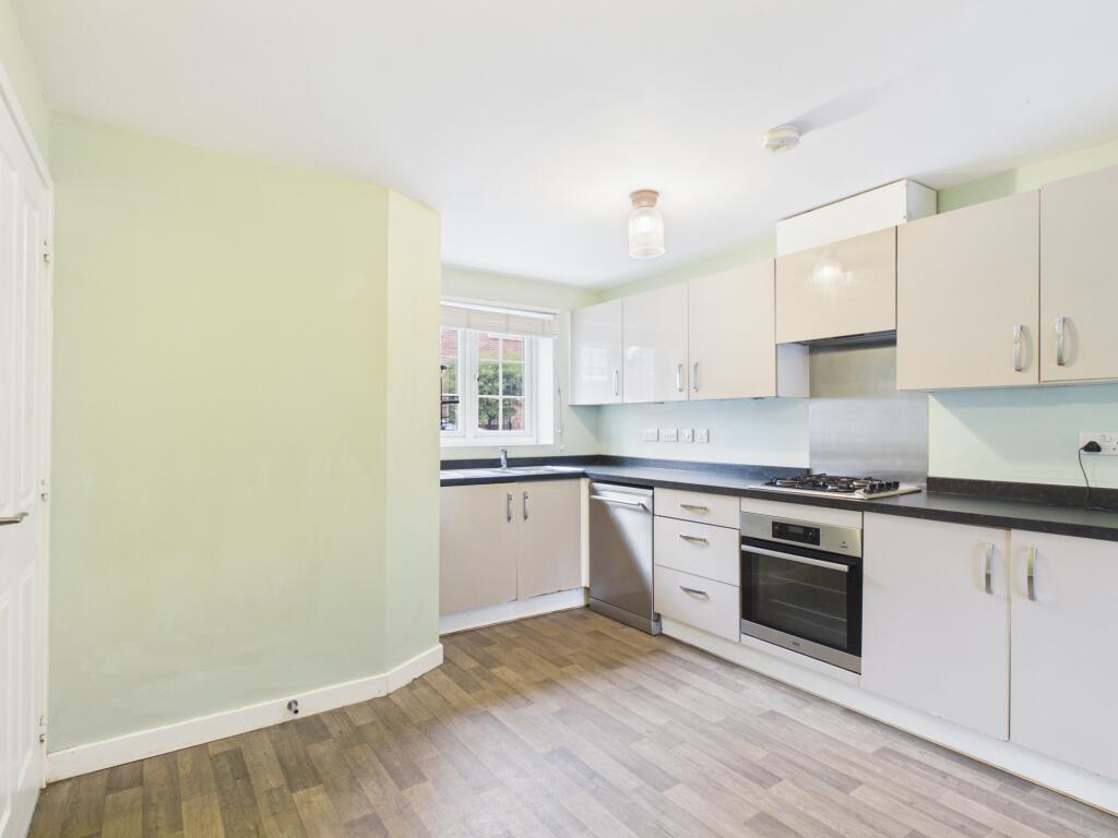 House in Stoke-on-Trent - View 2