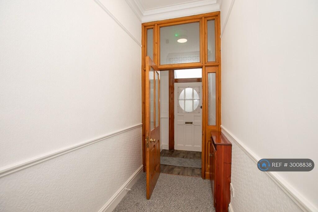 Apartment in Preston - View 4