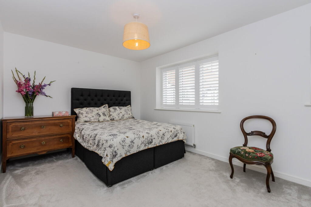 House in Tonbridge - More