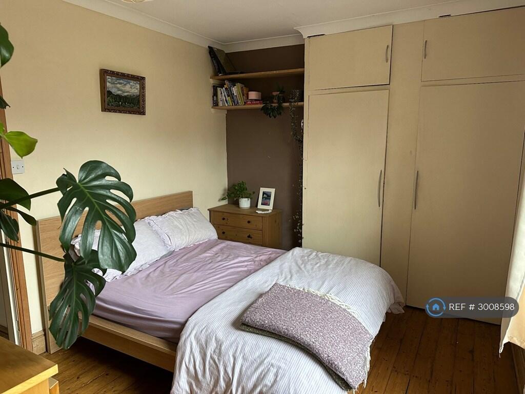 House in Lancaster - View 5