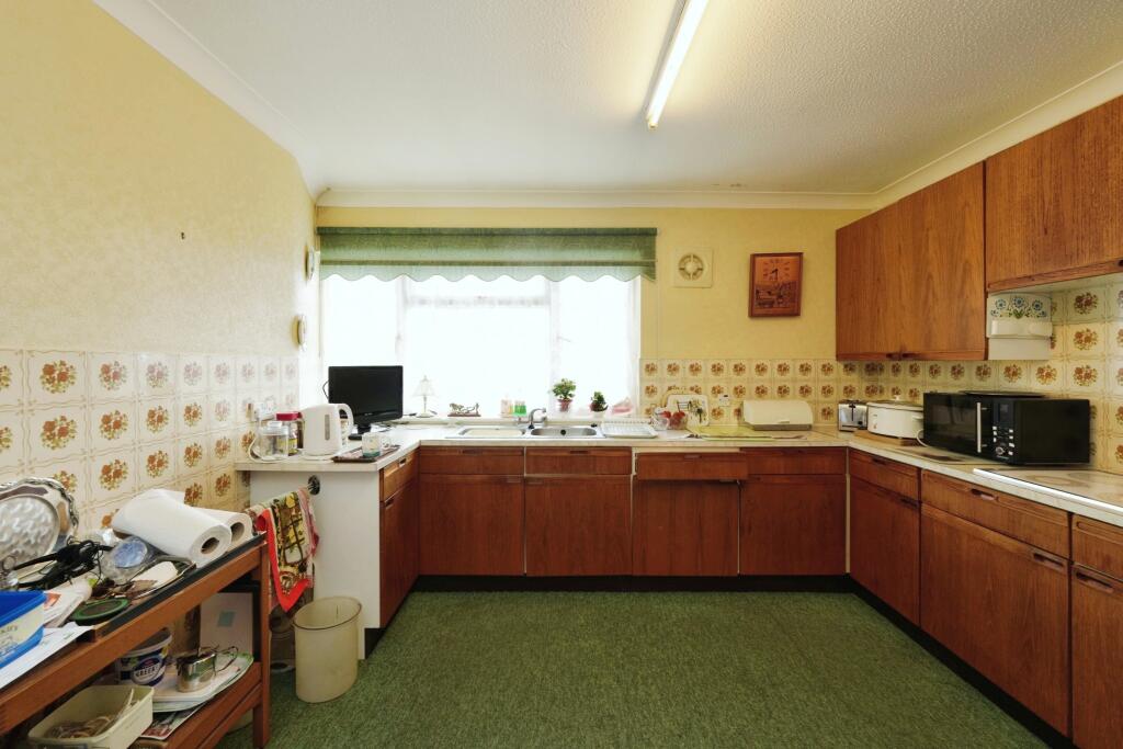 House in Newport - More