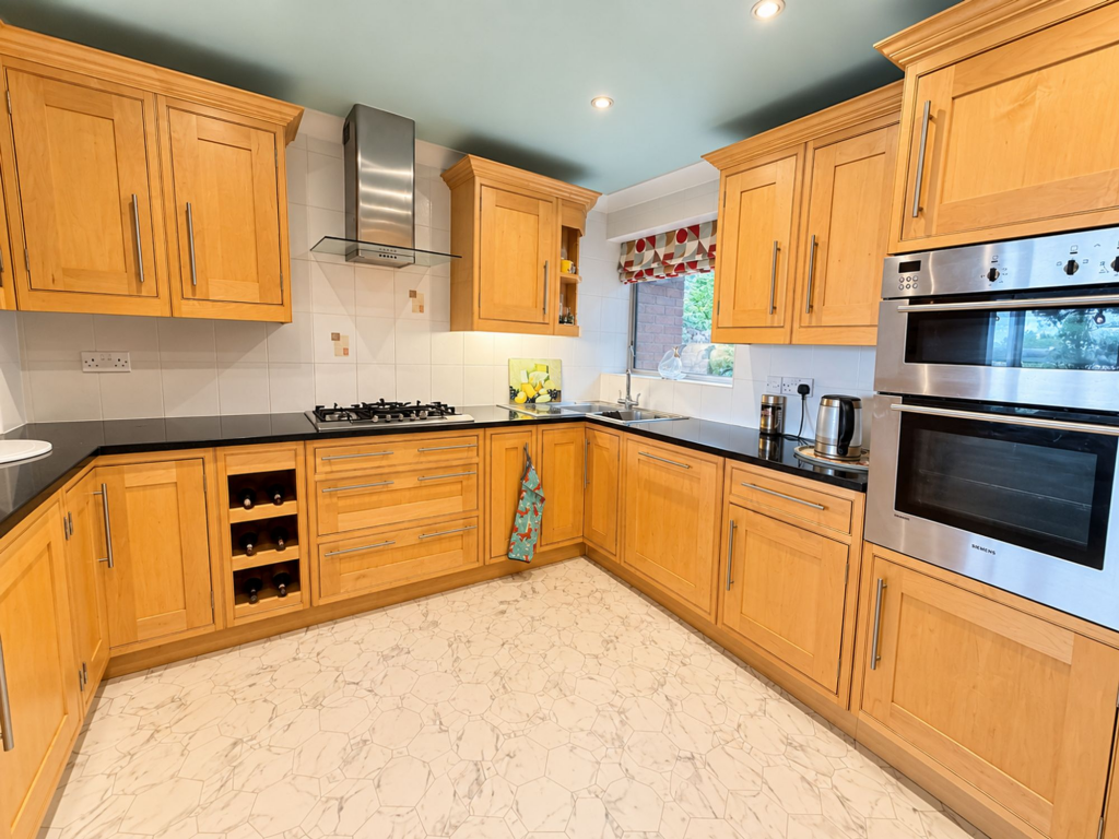 Apartment in Bournemouth - View 5