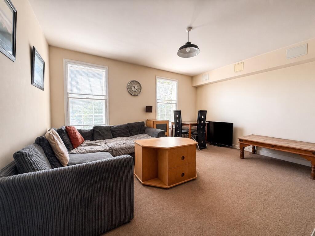 Apartment in Bridgwater, Eastover, Somerset - View 2