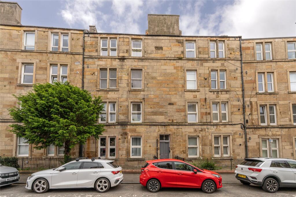 Main image of property: 19/4 Caledonian Crescent, Edinburgh, EH11