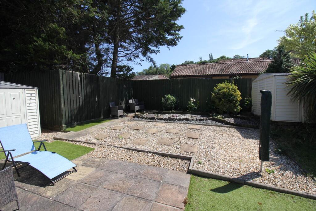 Manor Park, Weston-super-Mare photo 2