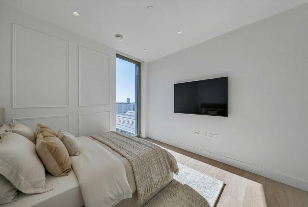 Apartment in London, Paddington - More