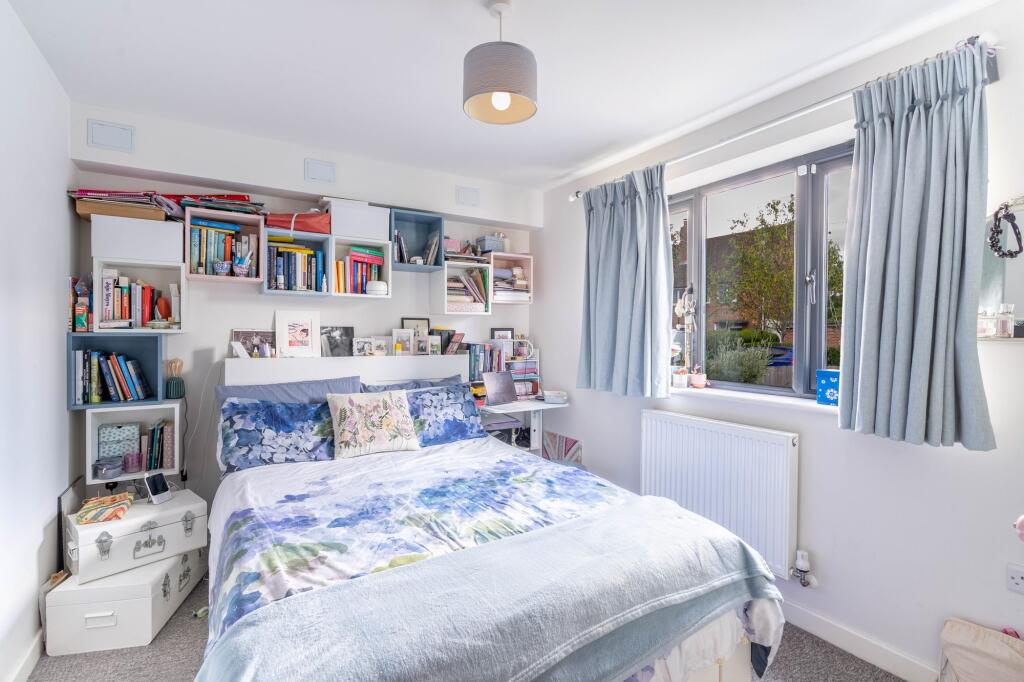 Apartment in Cambridge - More